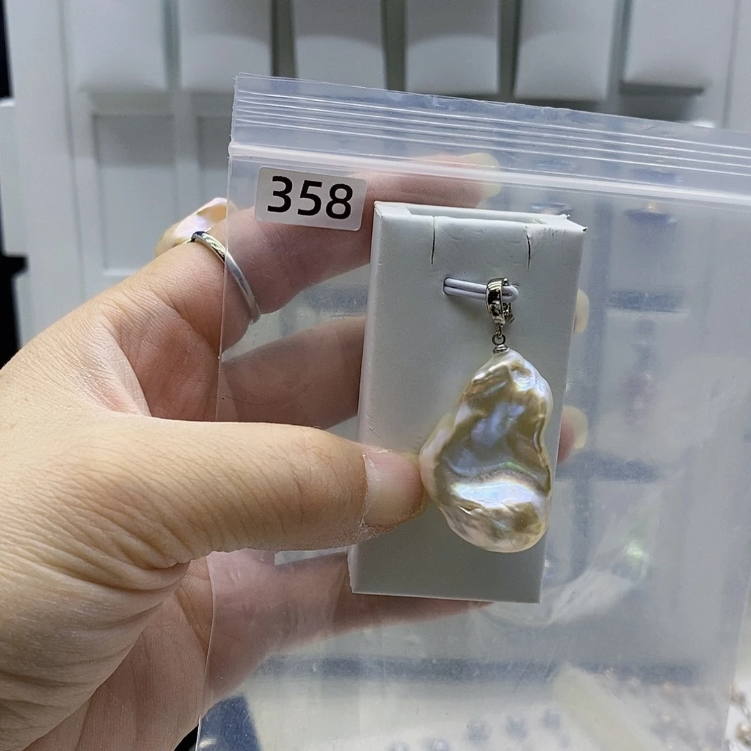 颈饰合金淡水珍珠