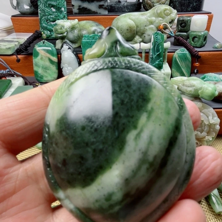 独山玉未镶嵌珠宝半成品