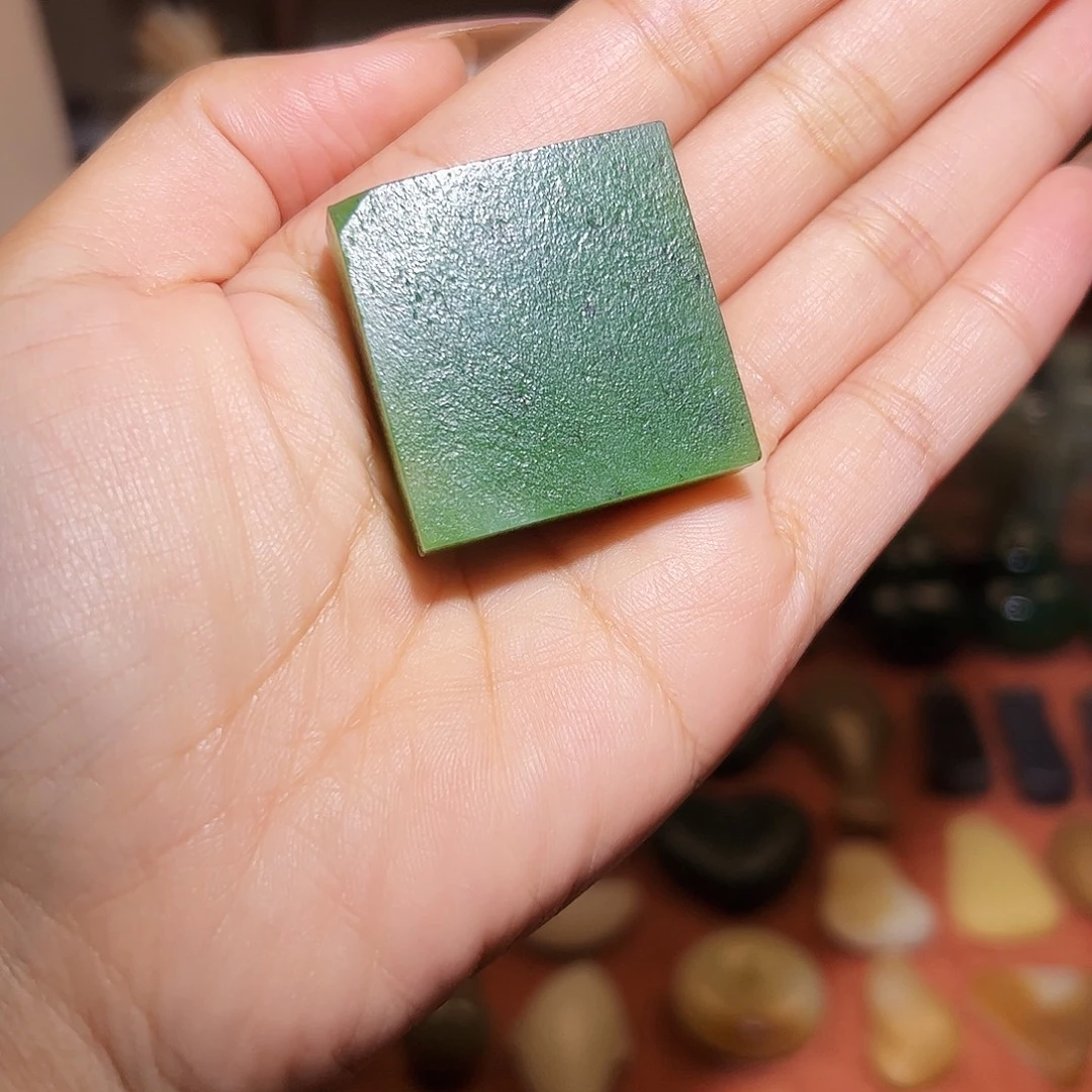 阿***画和田玉未镶嵌颈饰