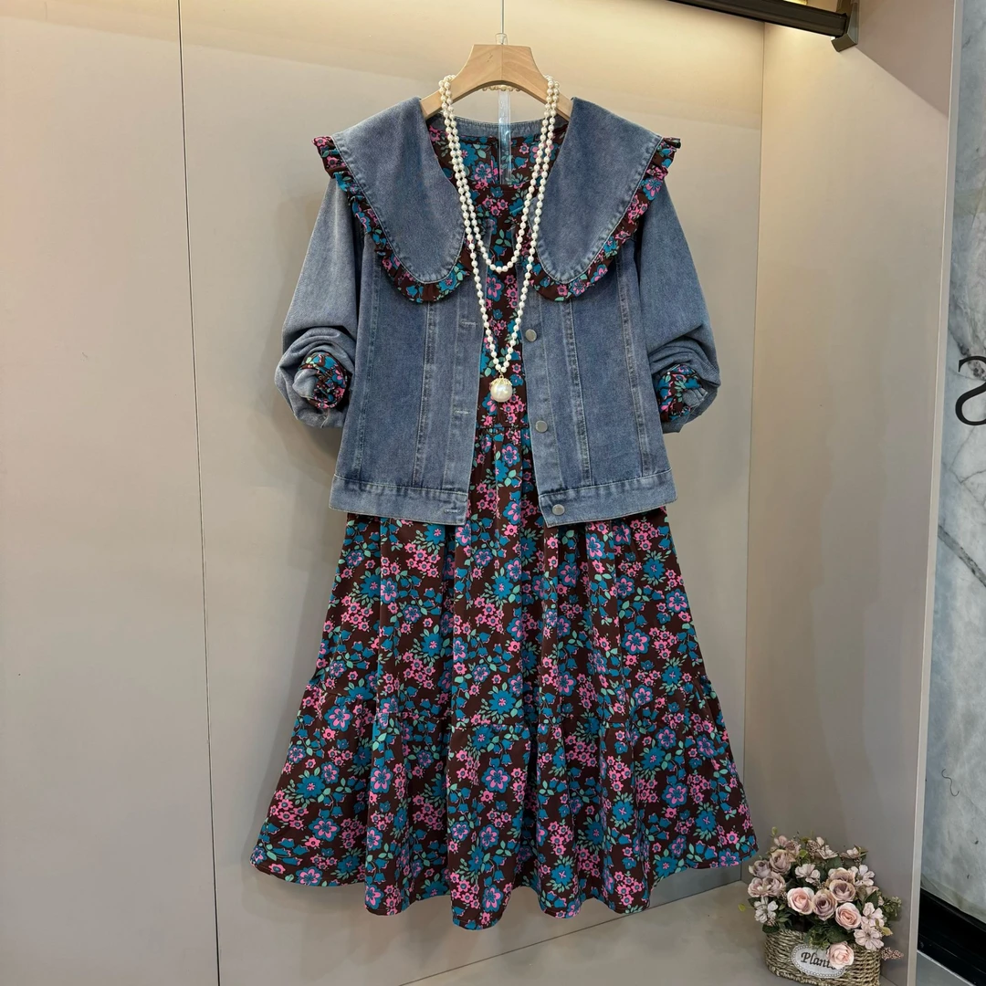 小香风2025新春高级感法式牛仔套装胖妹妹别致独特碎花连衣裙女