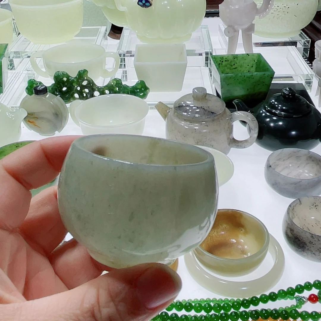 和田玉（翠青玉）把件未镶嵌