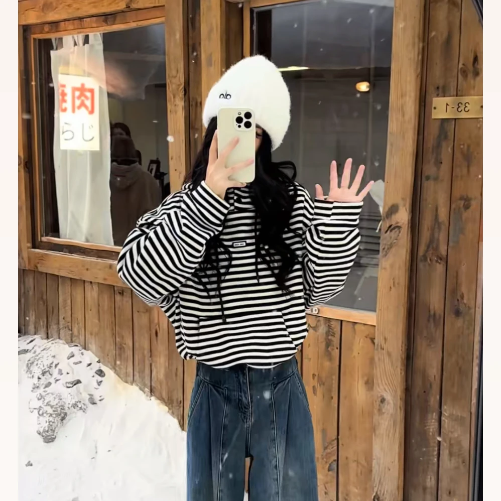 1051《复合bb绒》秋冬韩版撞色条纹连帽卫衣女款抽绳设计感长袖上衣