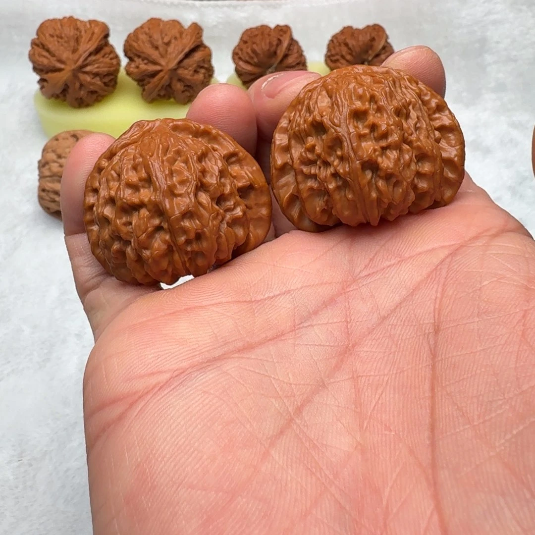 文玩核桃把件白狮子42