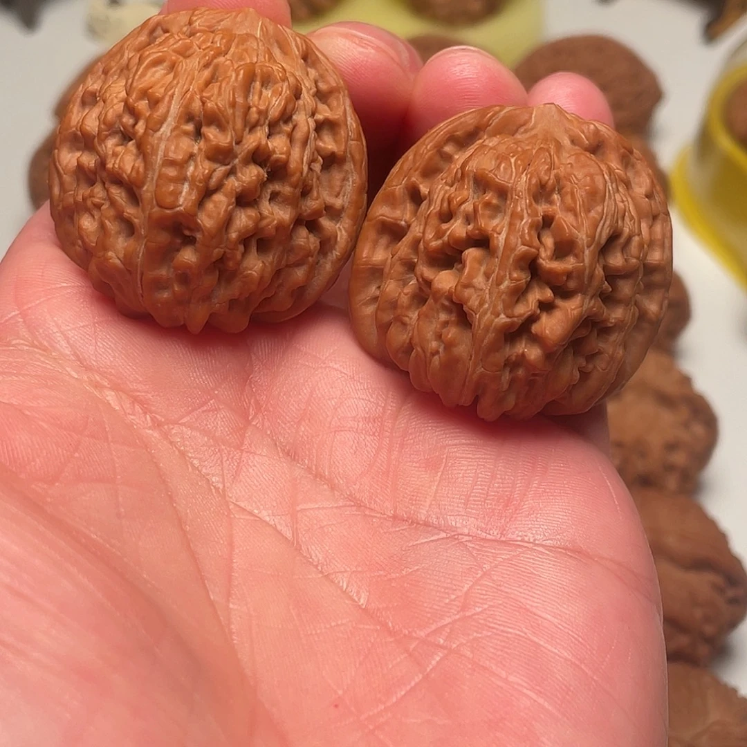 文玩核桃吊坠汗高楼