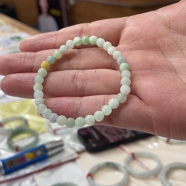 翡翠未镶嵌吊坠(不含链)手链