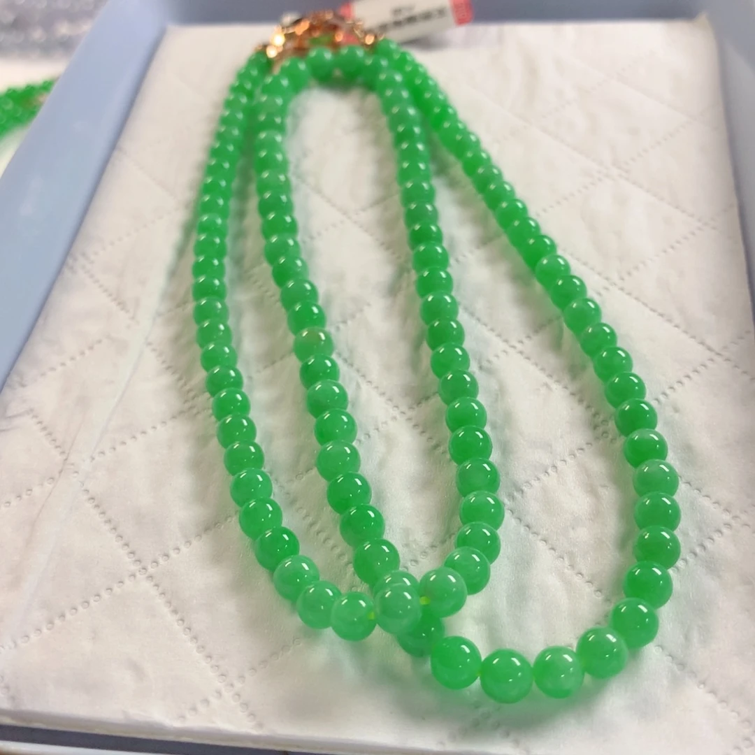 颈饰未镶嵌翡翠项链