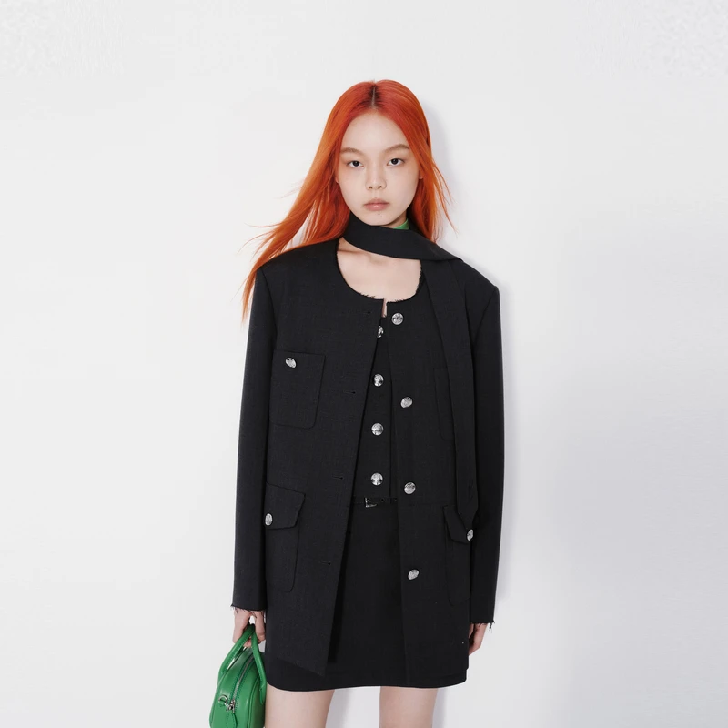 REVAN芮范时尚高级感灰圆领领带西装RM70110324