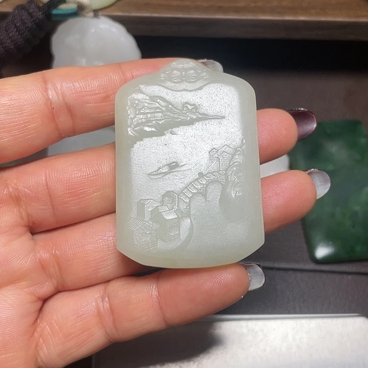 和田玉未镶嵌颈饰