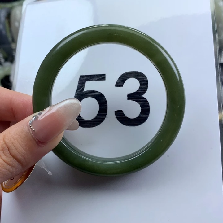 未镶嵌手镯和田玉65