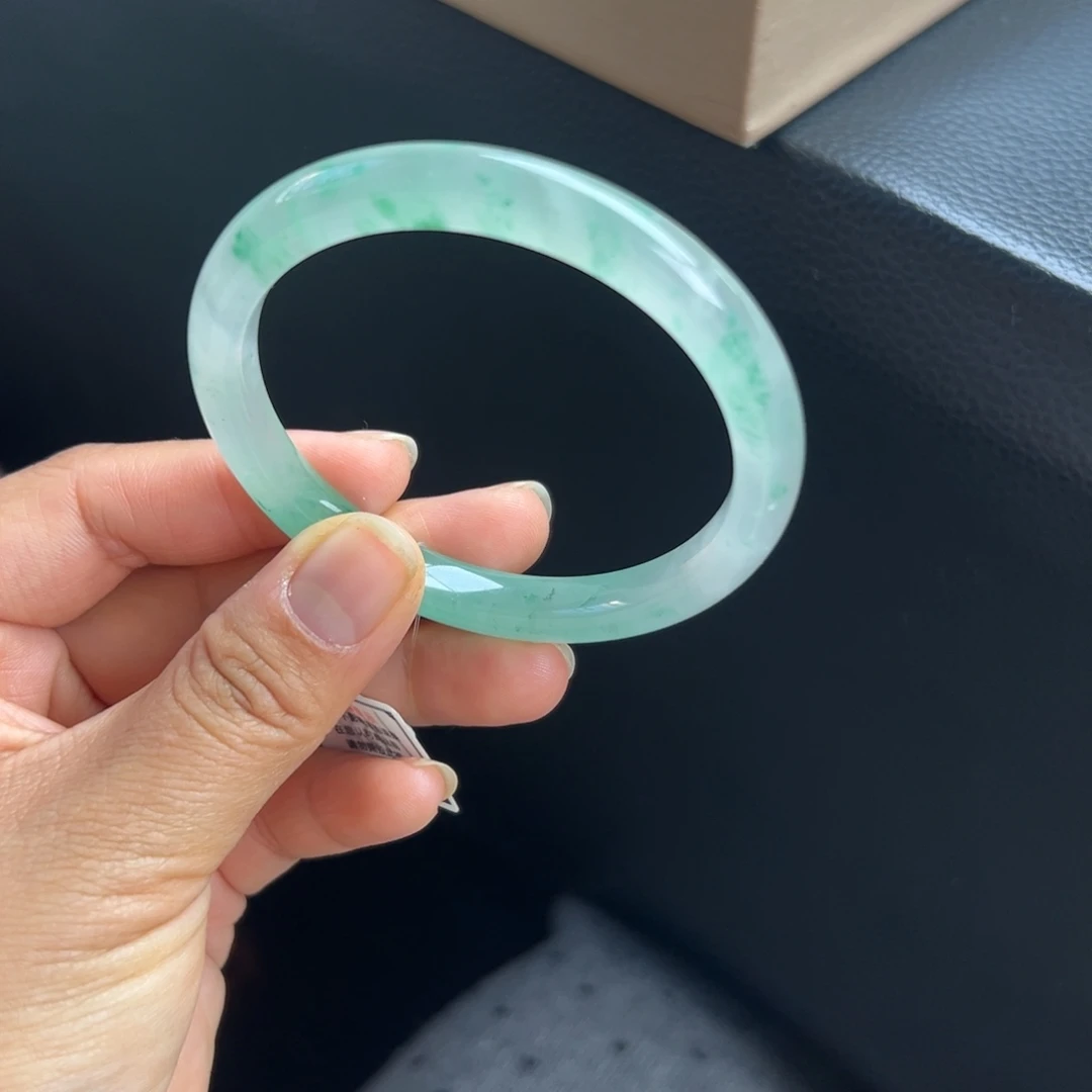 石英质玉未镶嵌手镯非洲翠5556