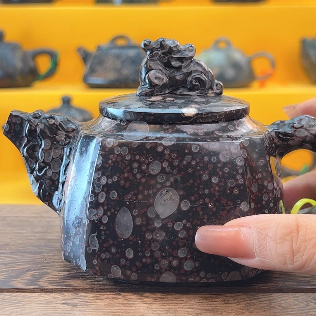 遇壶堂安山玉瑕疵龙樽