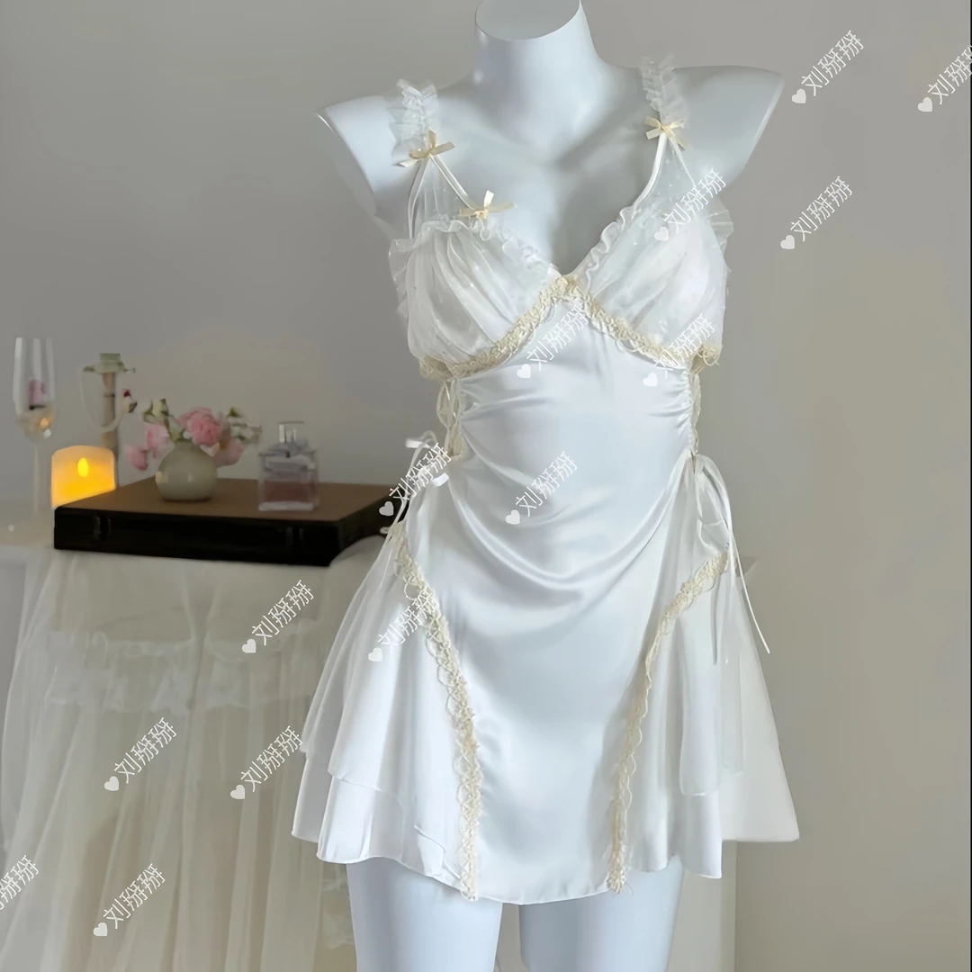 2025纯欲风女神深V加胸垫聚拢性感法式轻奢睡衣冰丝连体衣显瘦