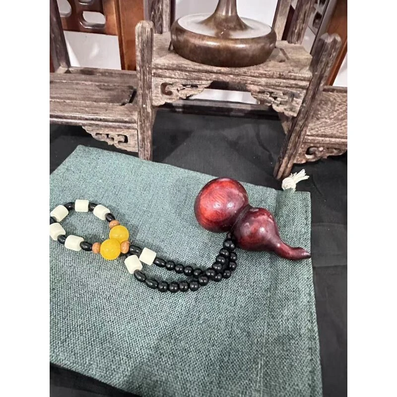 BTA0127 红檀木葫芦手把件车挂挂饰（无礼盒）