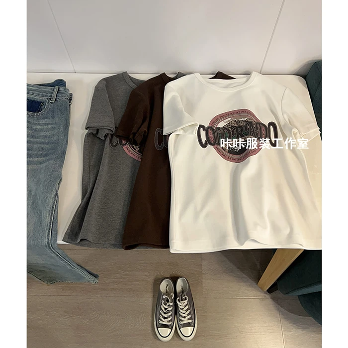 REKAYYAT“凉风”美式复古百搭时尚减龄宽松爽棉绒印花圆领短袖T恤
