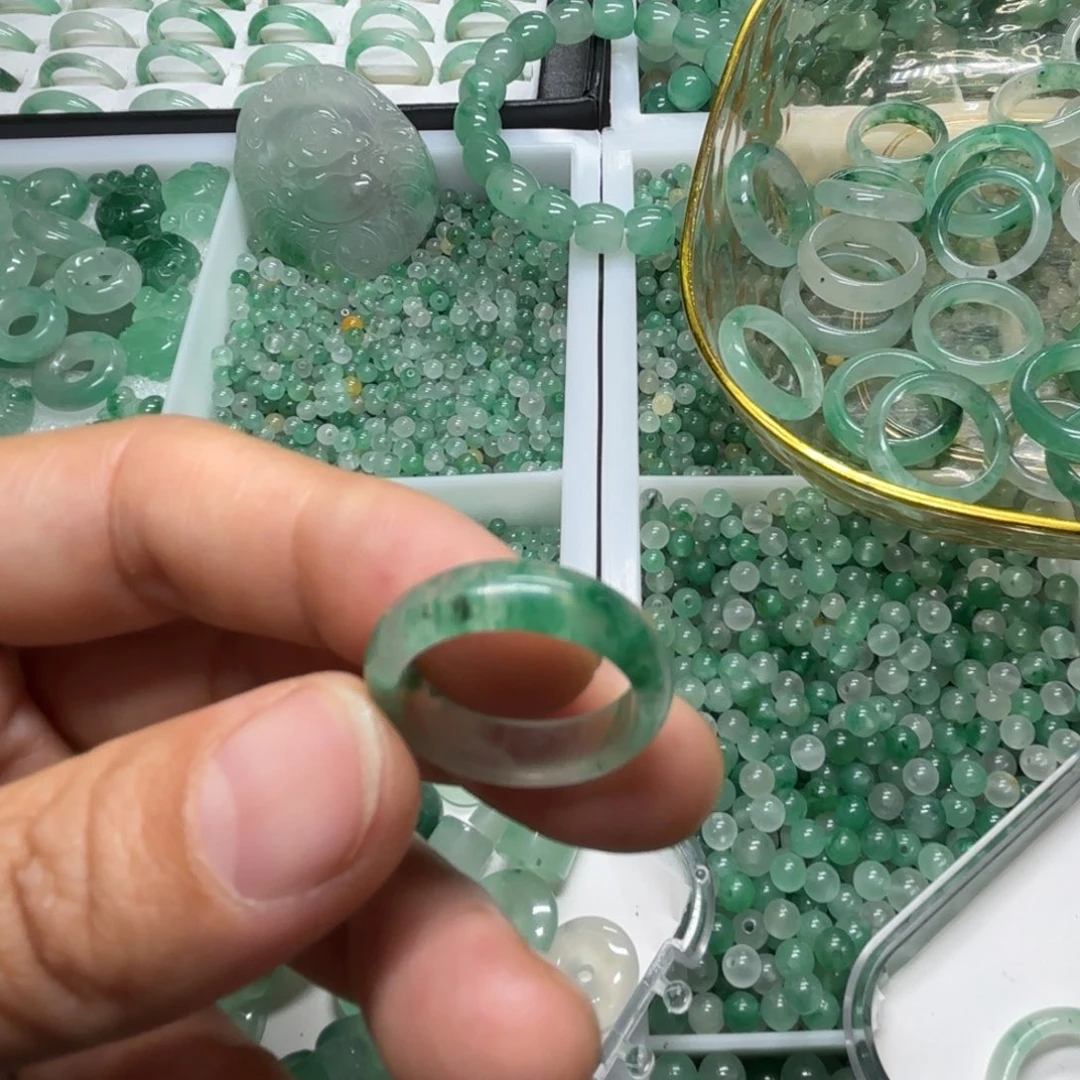 石英质玉（非洲翠）未镶嵌港码13号戒指