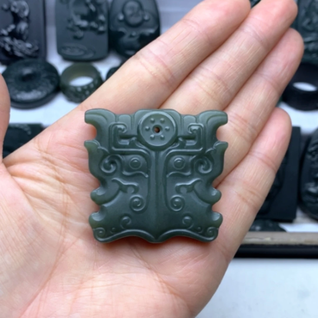 【闪购商品】和田玉颈饰未镶嵌蒲*双面雕刻