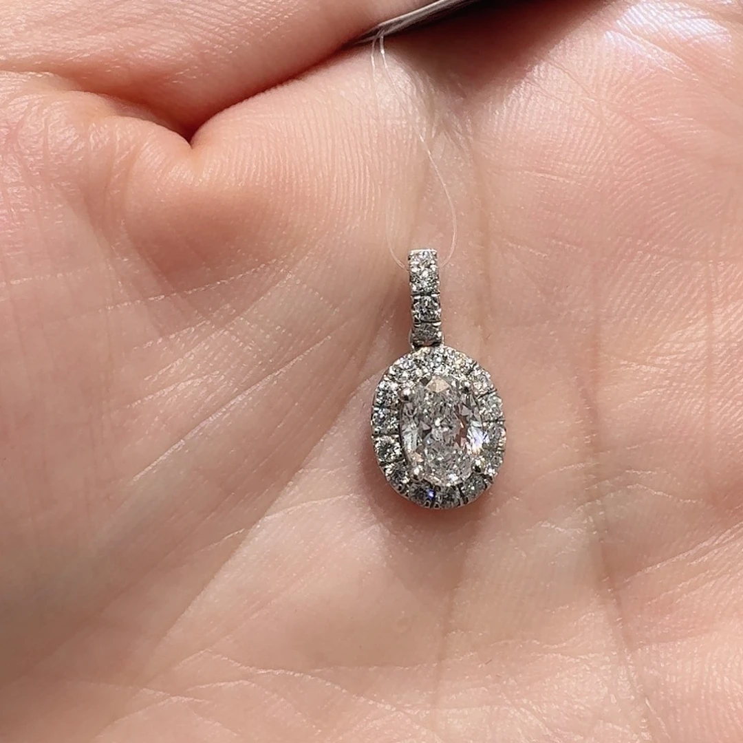 颈饰实验室培育钻石铂Pt950镶嵌