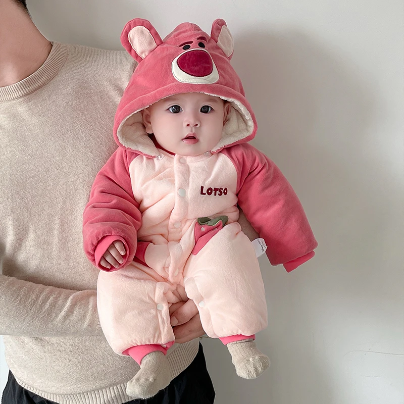 迪士尼宝宝加绒加厚哈衣婴儿外出棉服可爱秋冬草莓熊连体衣新生儿