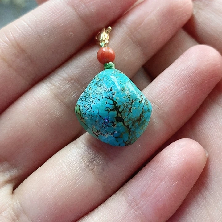 未镶嵌绿松石珠宝奇石