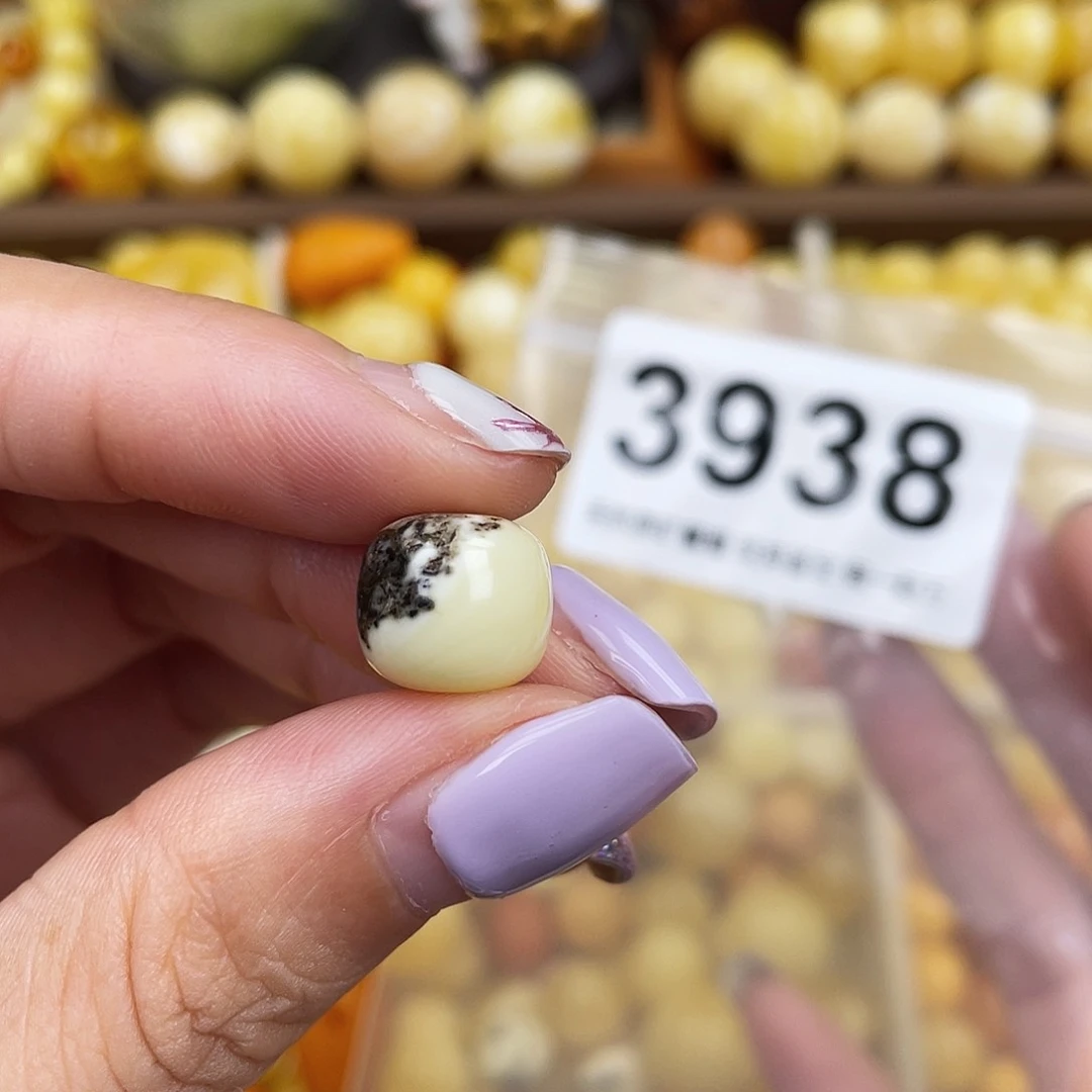 未镶嵌蜜蜡珠宝奇石11.6