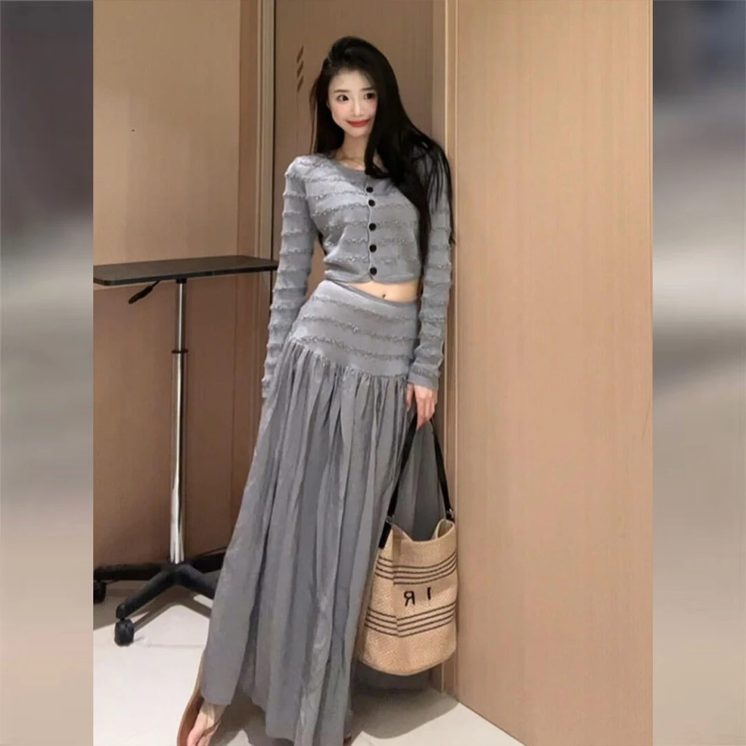 灰色套装长袖针织衫短款开衫女秋季半身长裙高腰裙子温柔风两件套