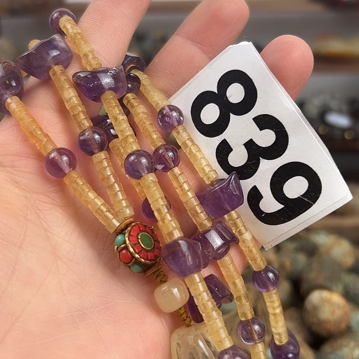 水晶颈饰未镶嵌半***妇