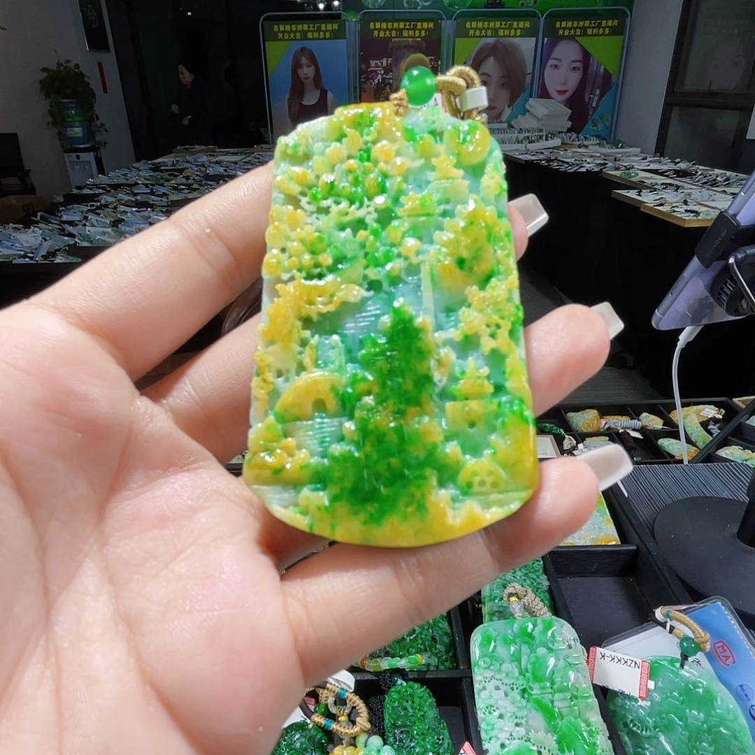 颈饰未镶嵌翡翠一