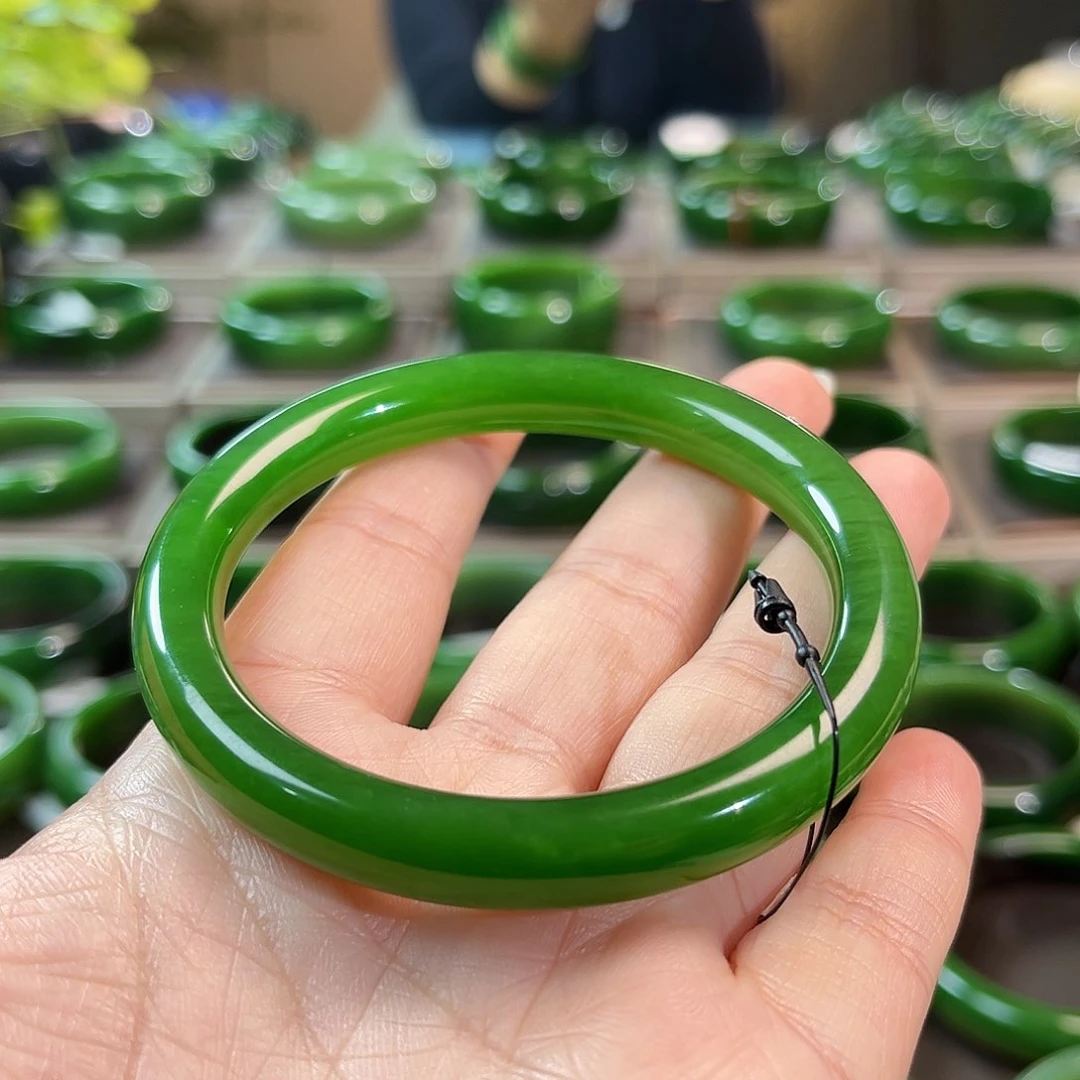 未镶嵌手镯和田玉（碧玉）