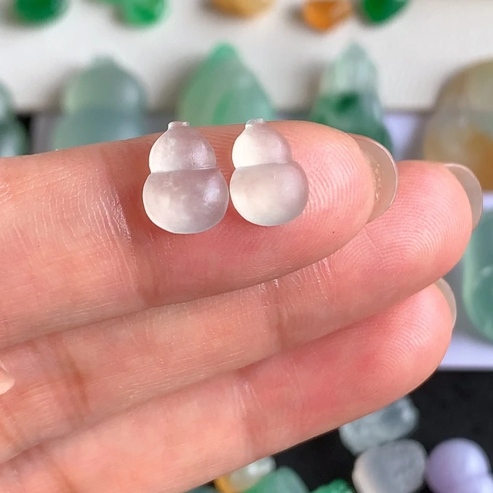 定制翡翠未镶嵌天然翡翠A货冰种葫芦