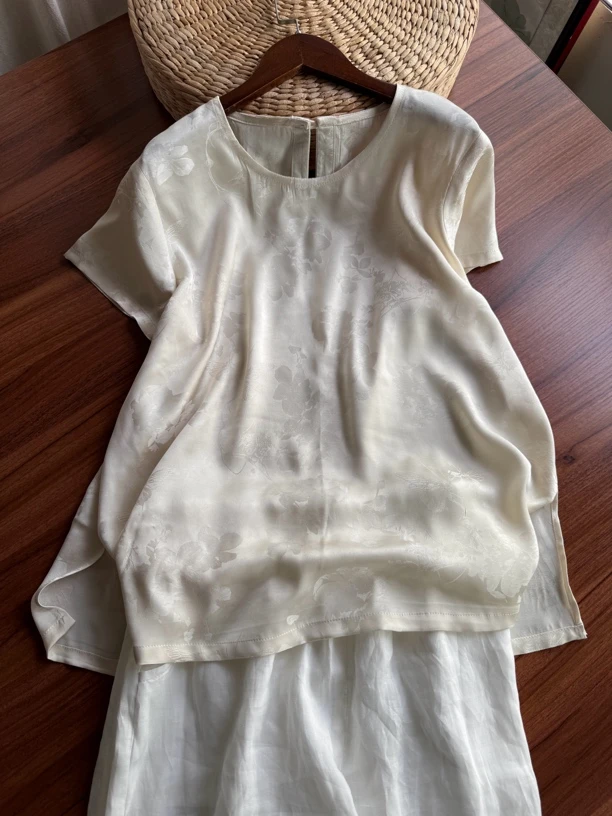 素锦荷花夏季人丝人棉T宽松休闲简约白T夏柔软亲肤会缩水c328