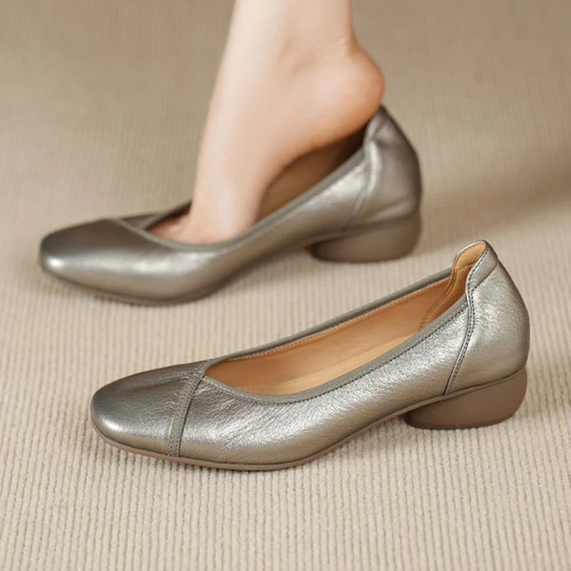 巨软真皮百搭小众鞋子舒适豆豆鞋新款仙女中跟粗跟方头浅口单鞋女