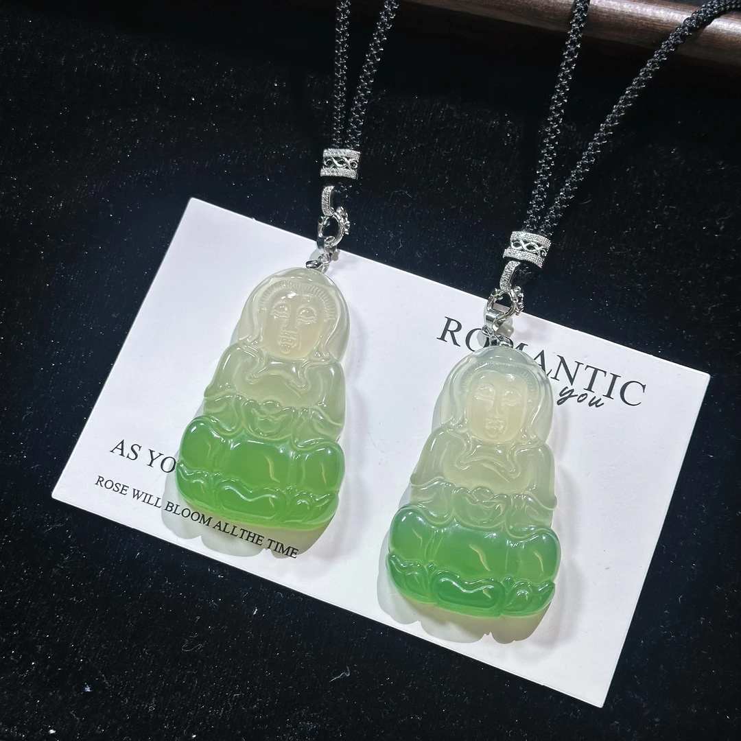 天然冰透晴水绿玉髓观音吊坠气质款项链玉坠