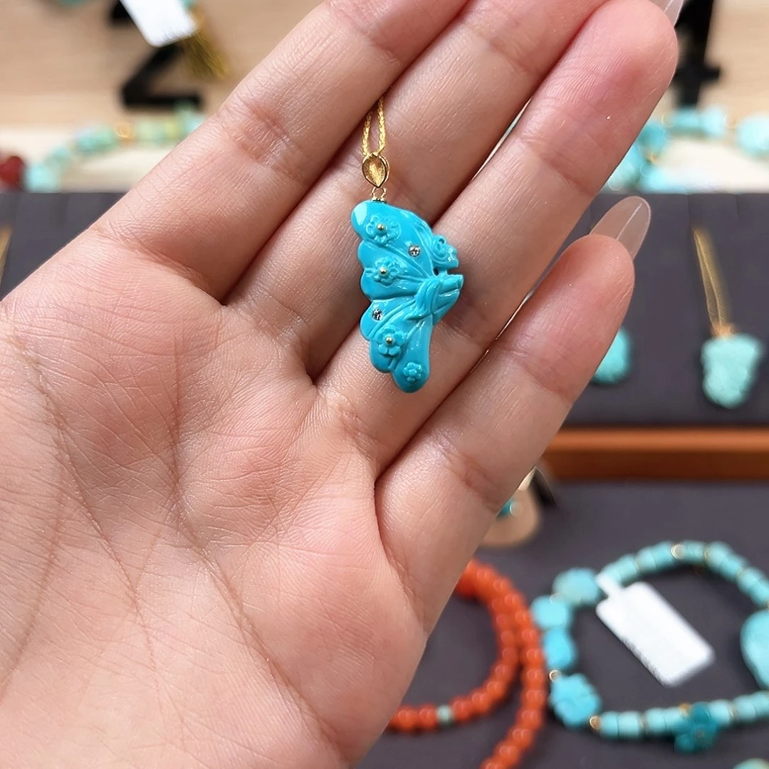绿松石18K金镶嵌吊坠(不含链)蝴蝶仙子吊坠
