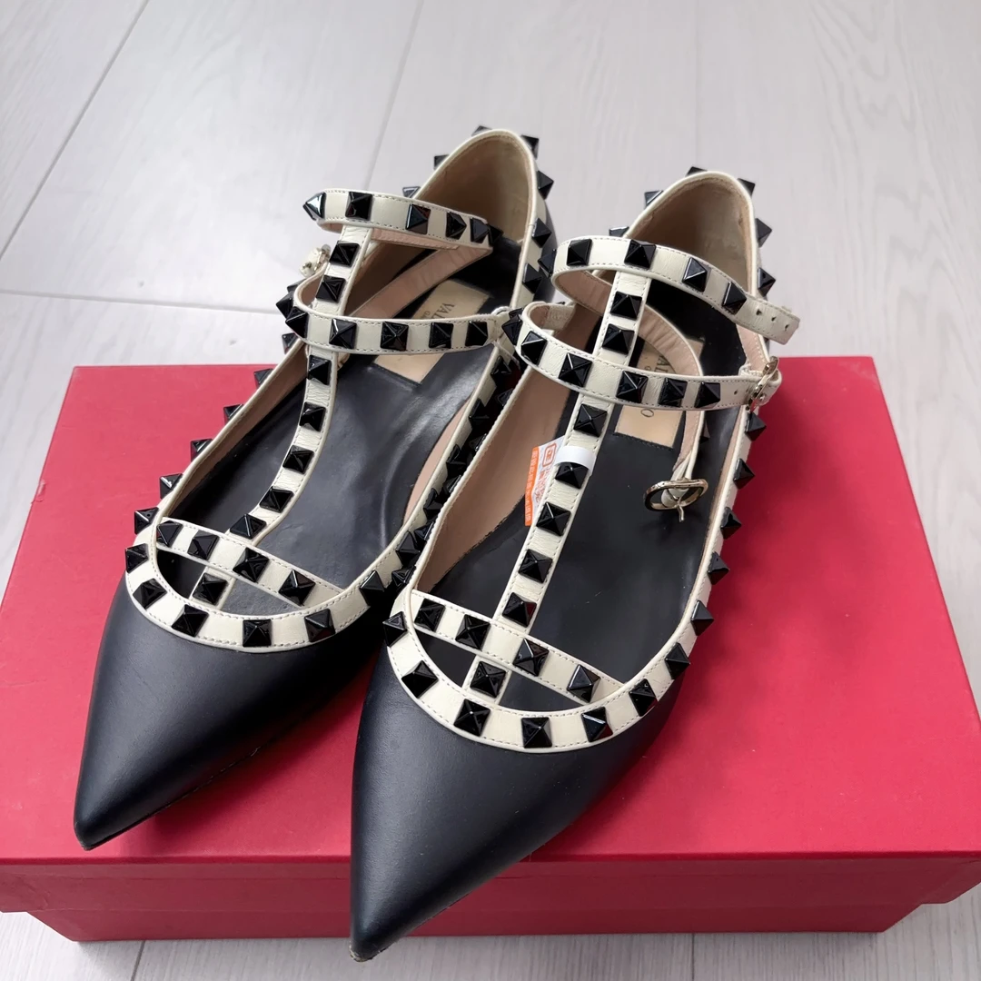 95新 Valentino/华伦天奴  华伦天奴高跟鞋37.5码/ 251121WQQHF57