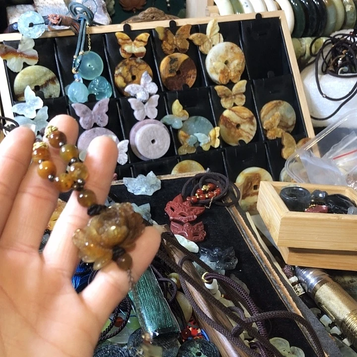 岫玉未镶嵌岫玉挂件