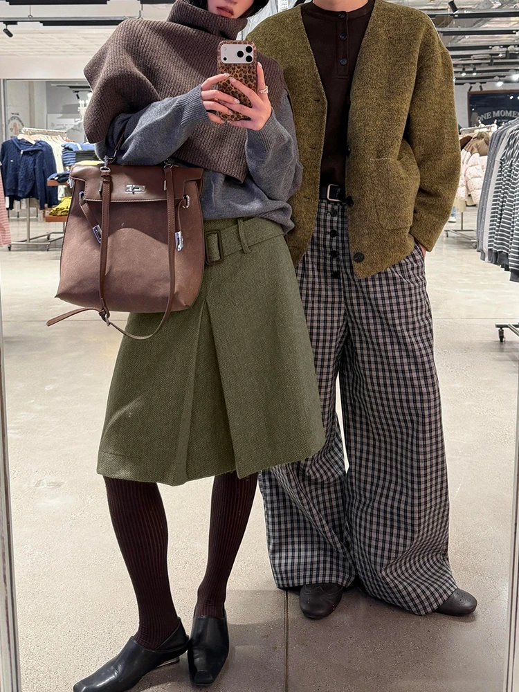 设计感人字纹毛呢半身裙女冬季新款气质高腰显瘦百搭休闲中长裙