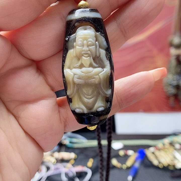 玛瑙/玉髓颈饰合金歌**子