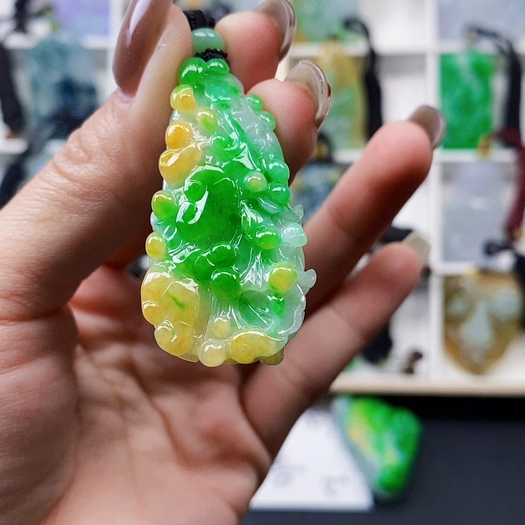 翡翠未镶嵌颈饰翡翠A货