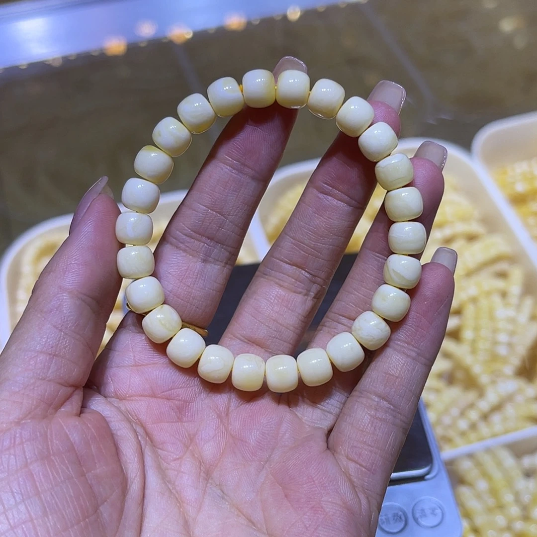 起***。手链琥珀未镶嵌蜜蜡手串8.2