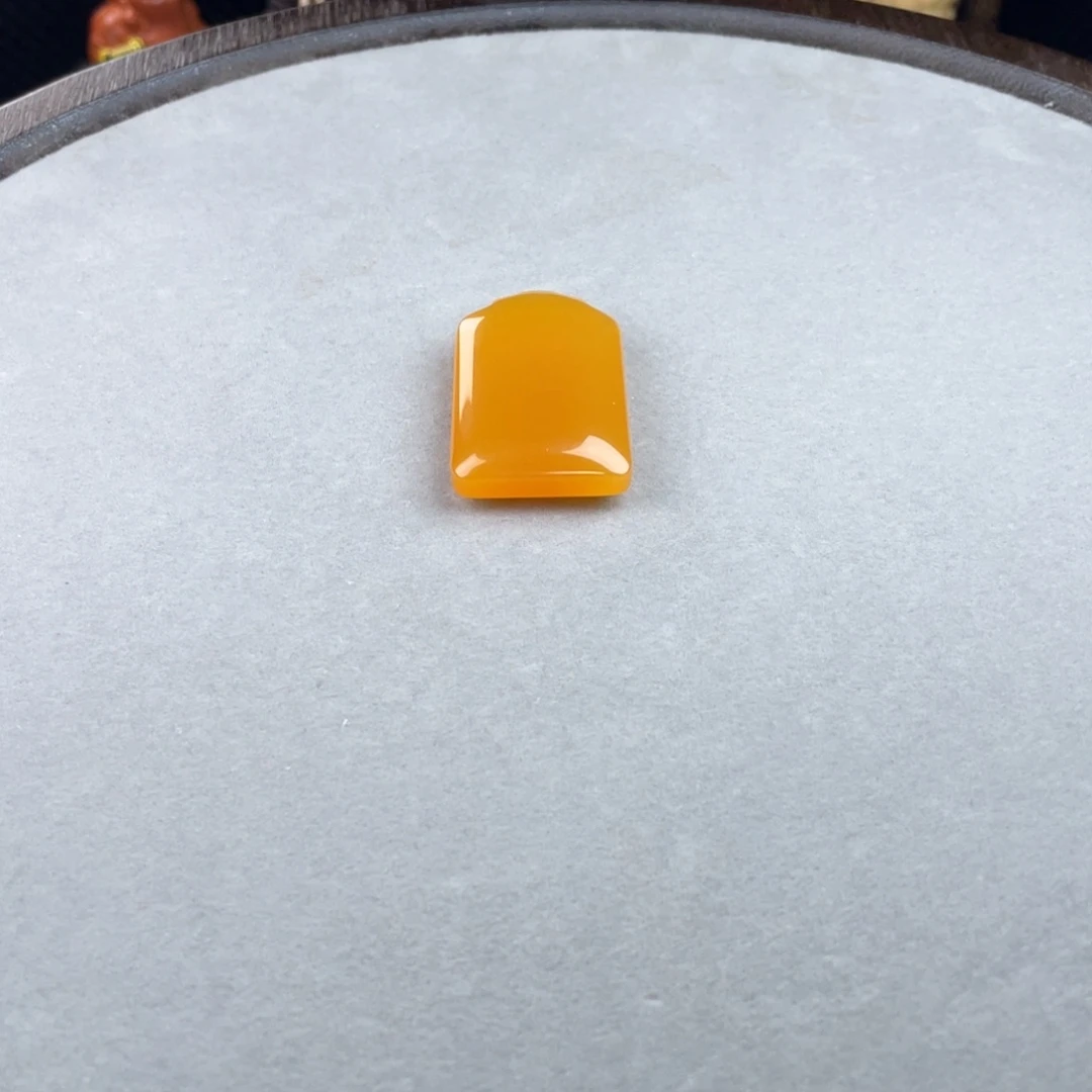 *****石英质玉（缅黄）合金颈饰