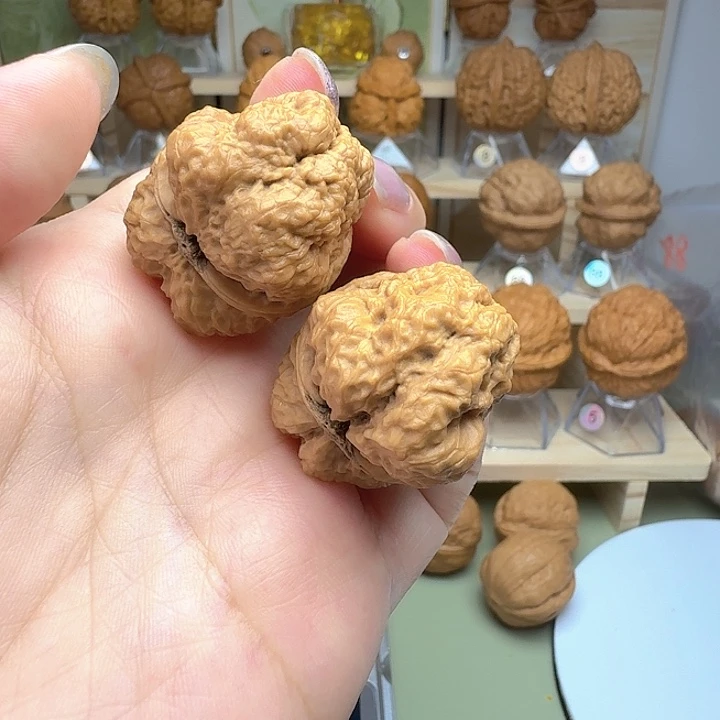 把件文玩核桃11号车肌肉小帝王