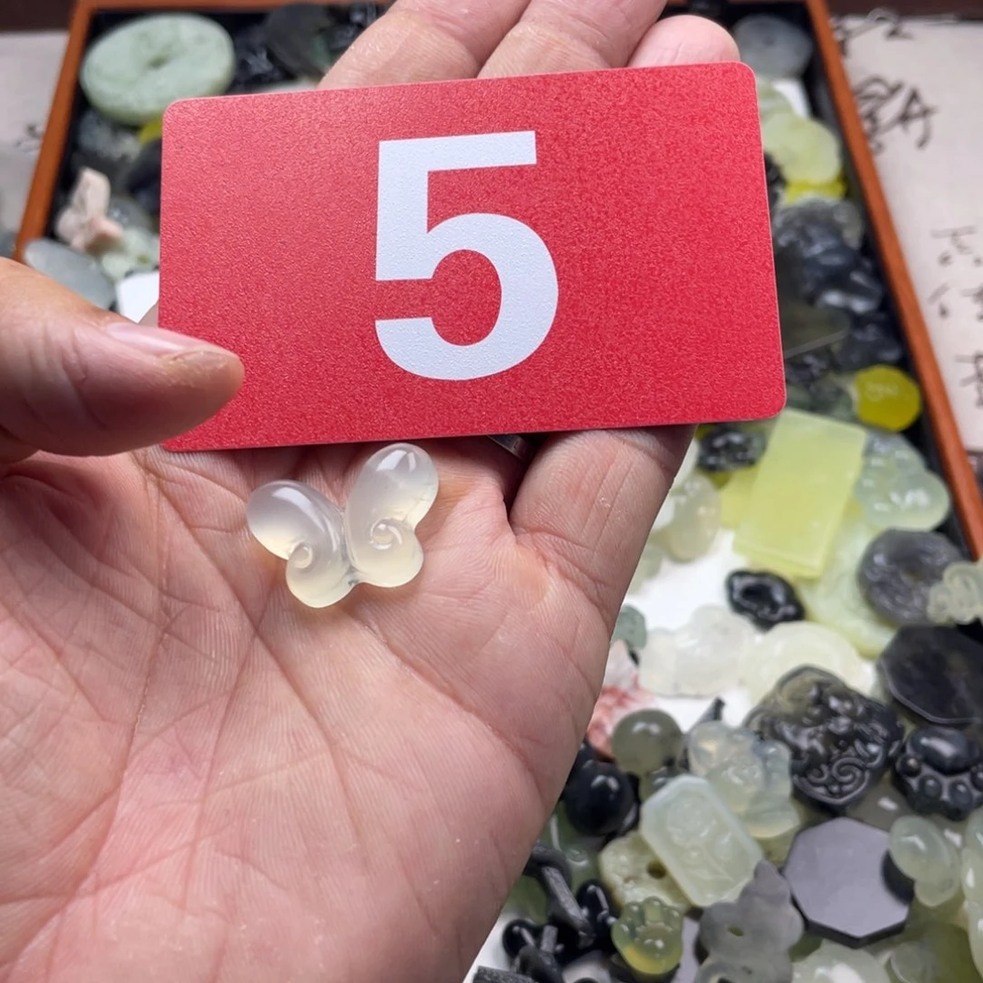 蛇纹石玉合金颈饰