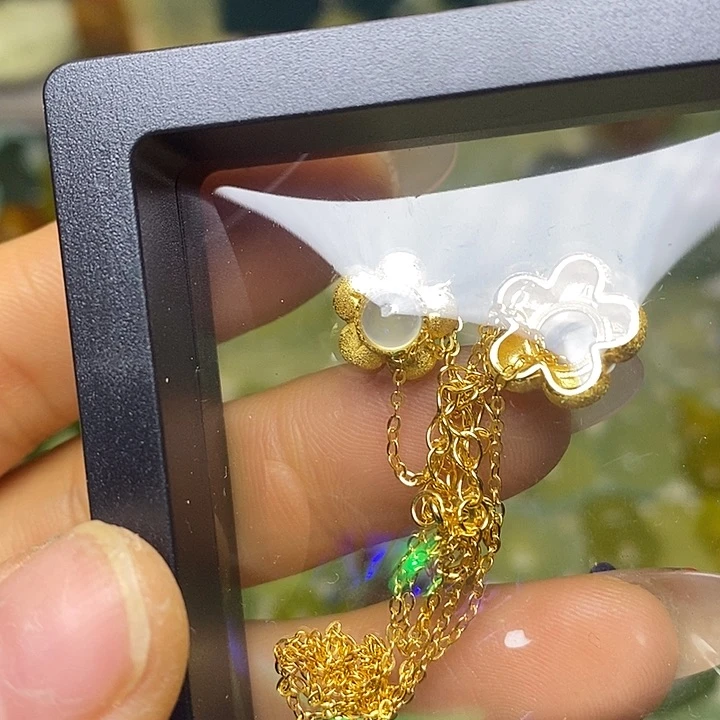 蛇纹石玉未镶嵌颈饰芈