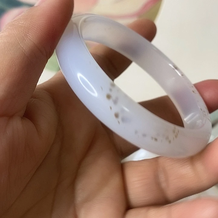 石英质玉（非洲翠）未镶嵌手镯