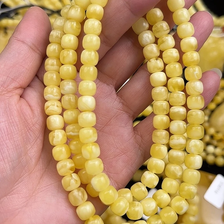 琥珀未镶嵌颈饰琥珀