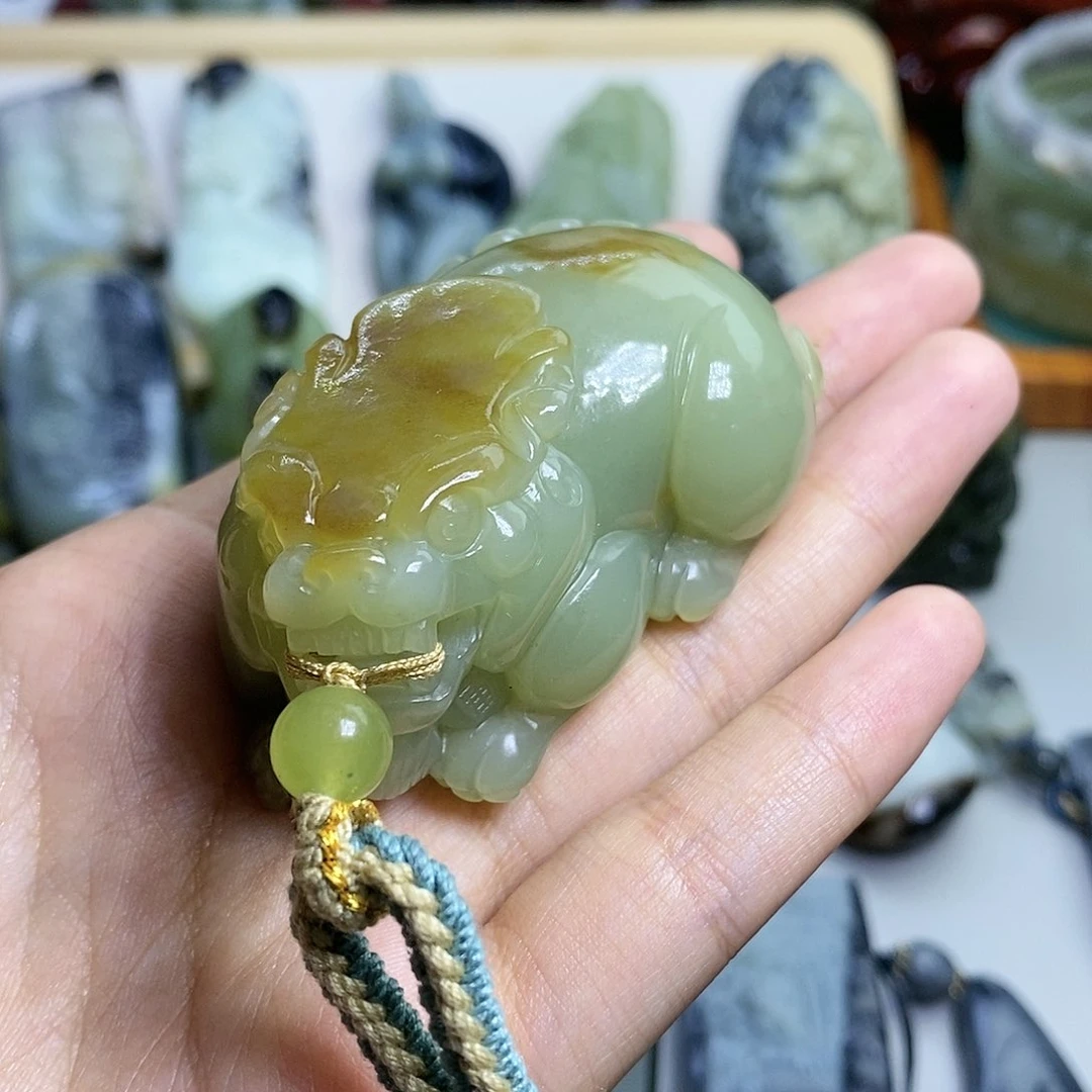 【闪购商品】颈饰未镶嵌和田玉钰*麟
