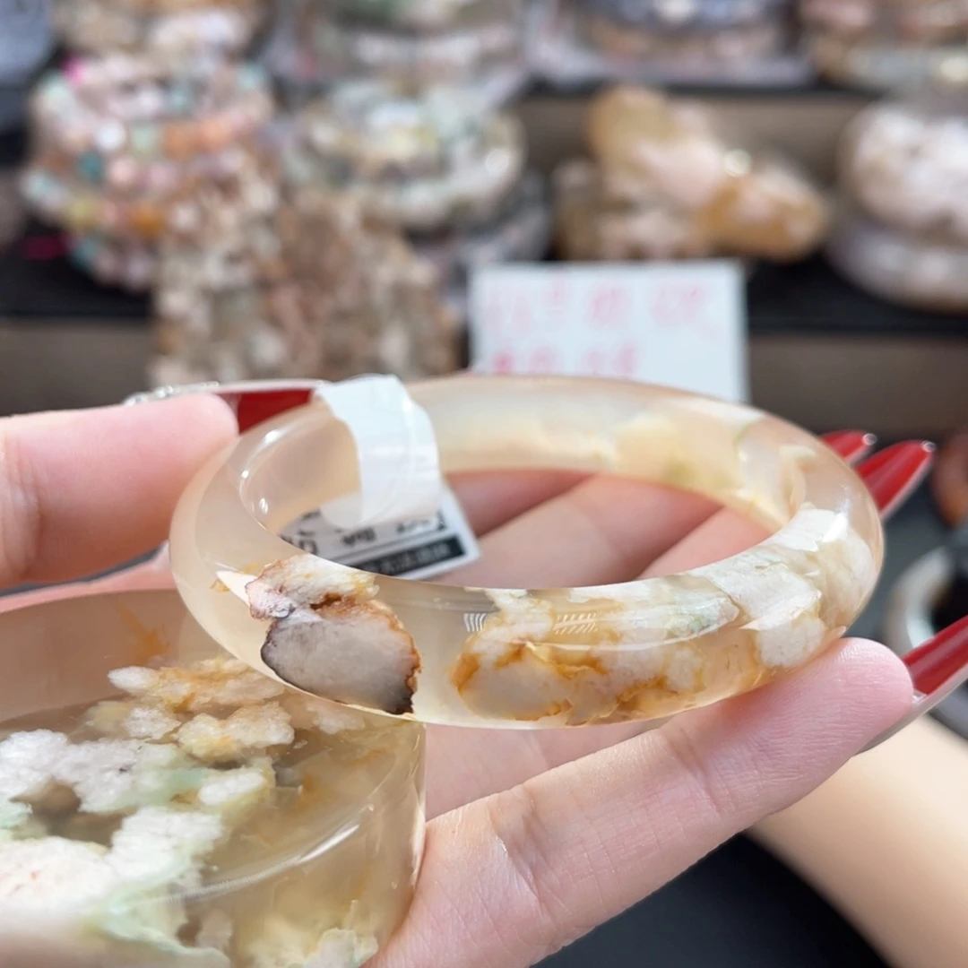 石英质玉未镶嵌手镯56