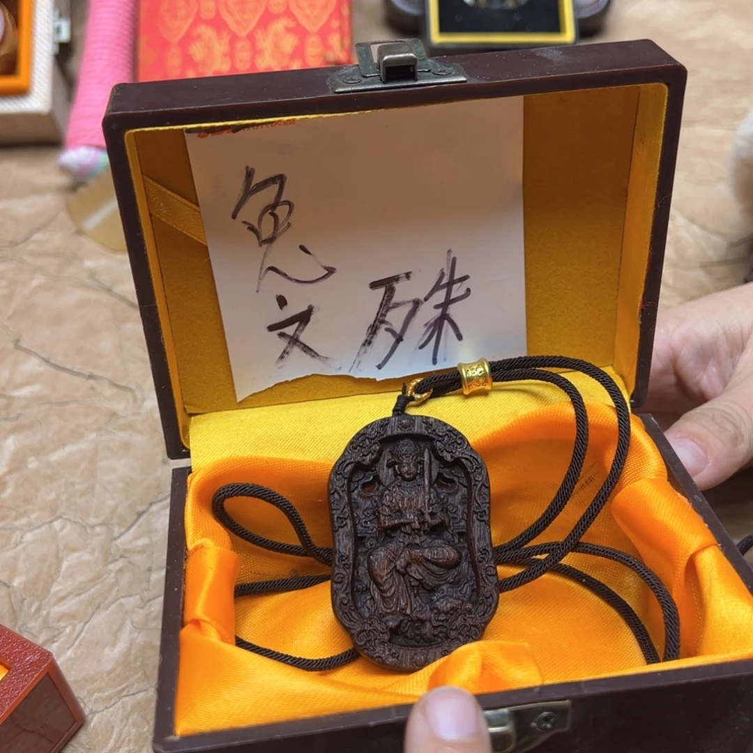 大叶紫檀（黑酸枝木类）