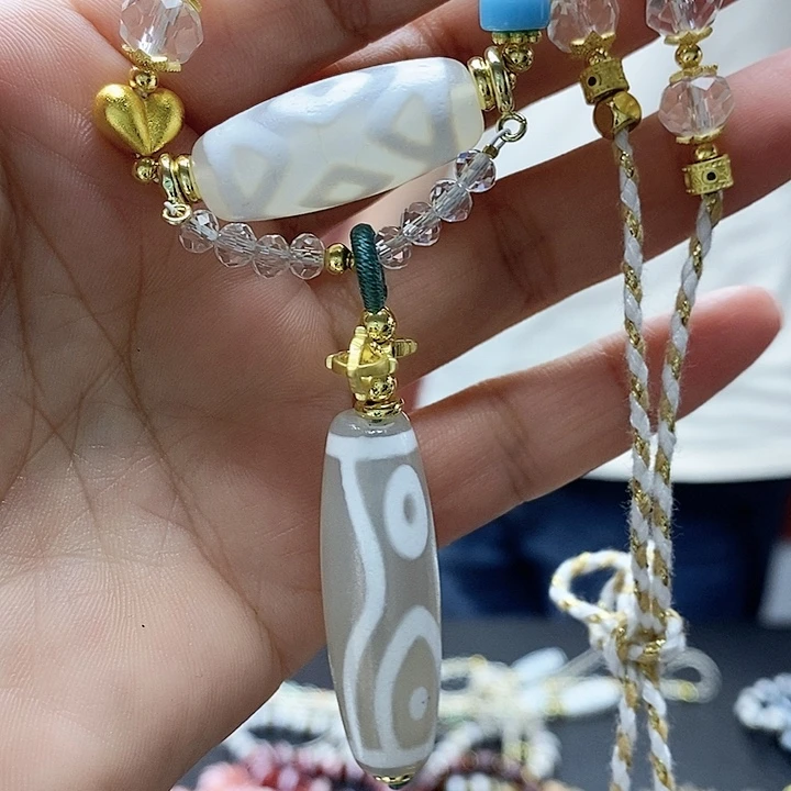 玛瑙/玉髓（覆膜）颈饰合金