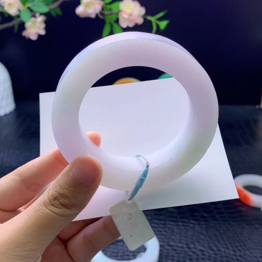 未镶嵌手镯定制翡翠